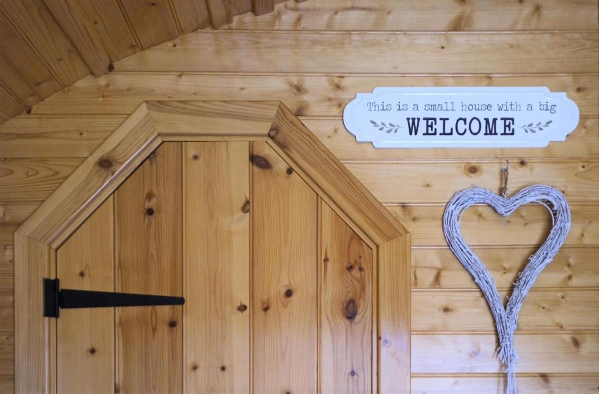 Cosy Cabins At Westfield Farm, Isle Of Wight Yarmouth  Extérieur photo