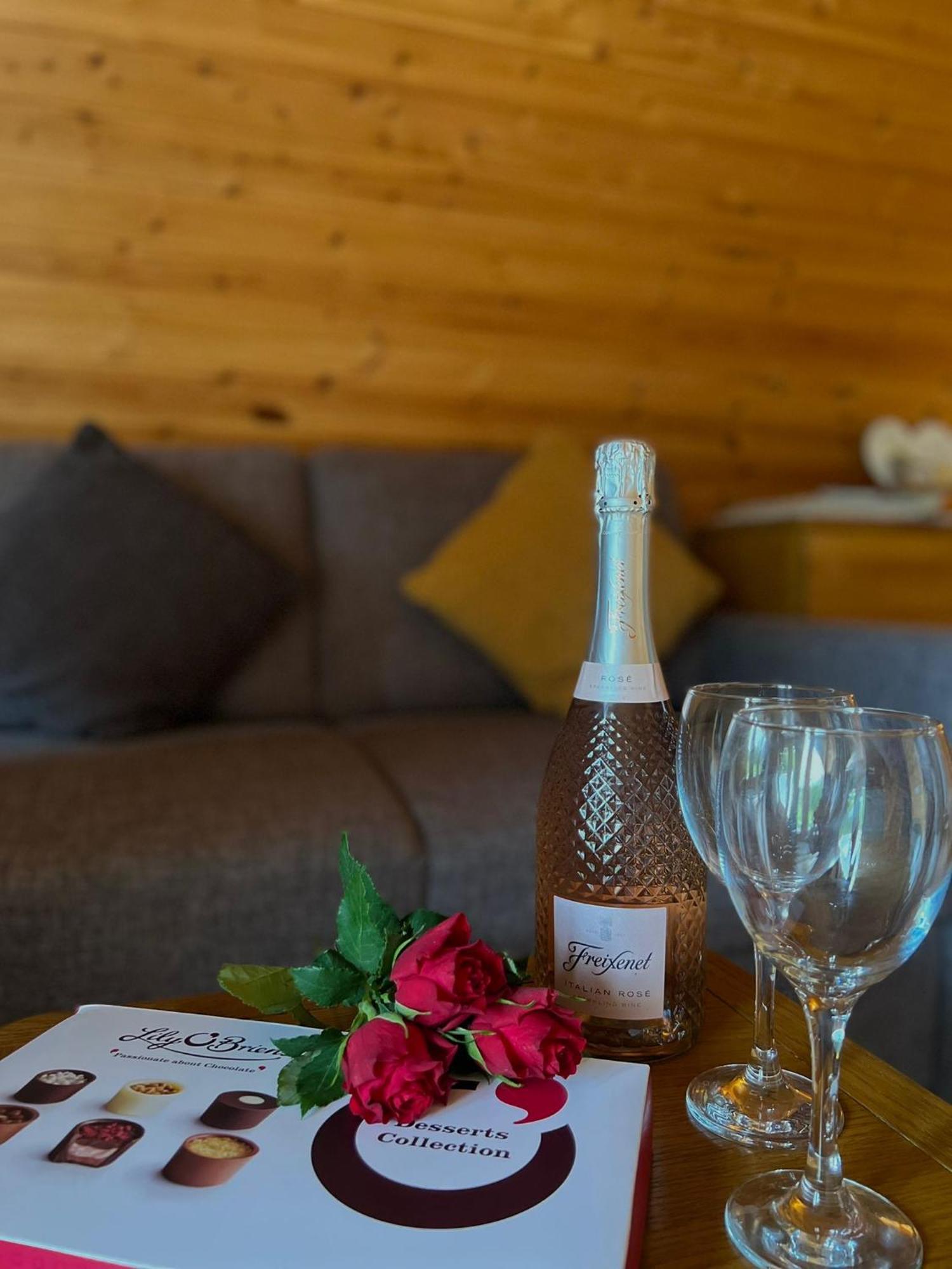 Cosy Cabins At Westfield Farm, Isle Of Wight Yarmouth  Extérieur photo